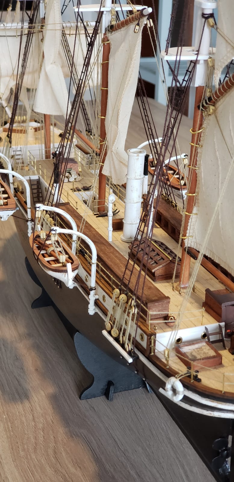 SALA 4 Maqueta Endurance Portada